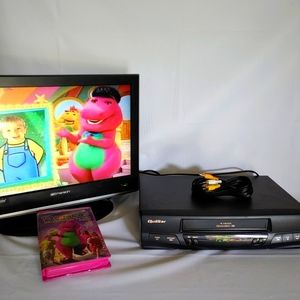 VHS /VCR player Vintage TV Movie Tapes Disney